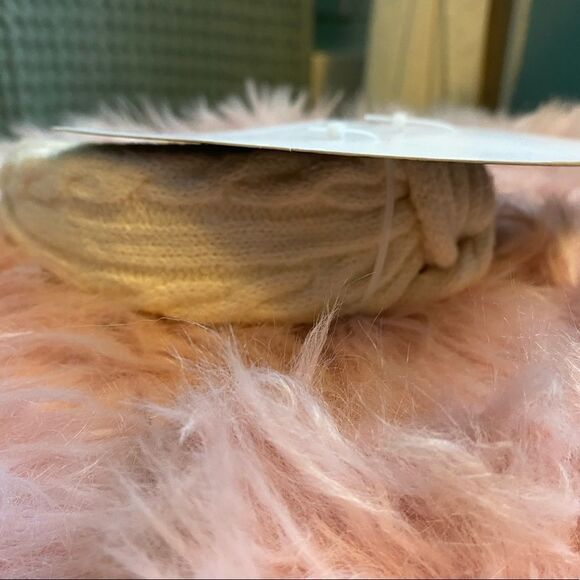 *NWT* Hairitage Sweater Headband in Ivory - Picture 2 of 3